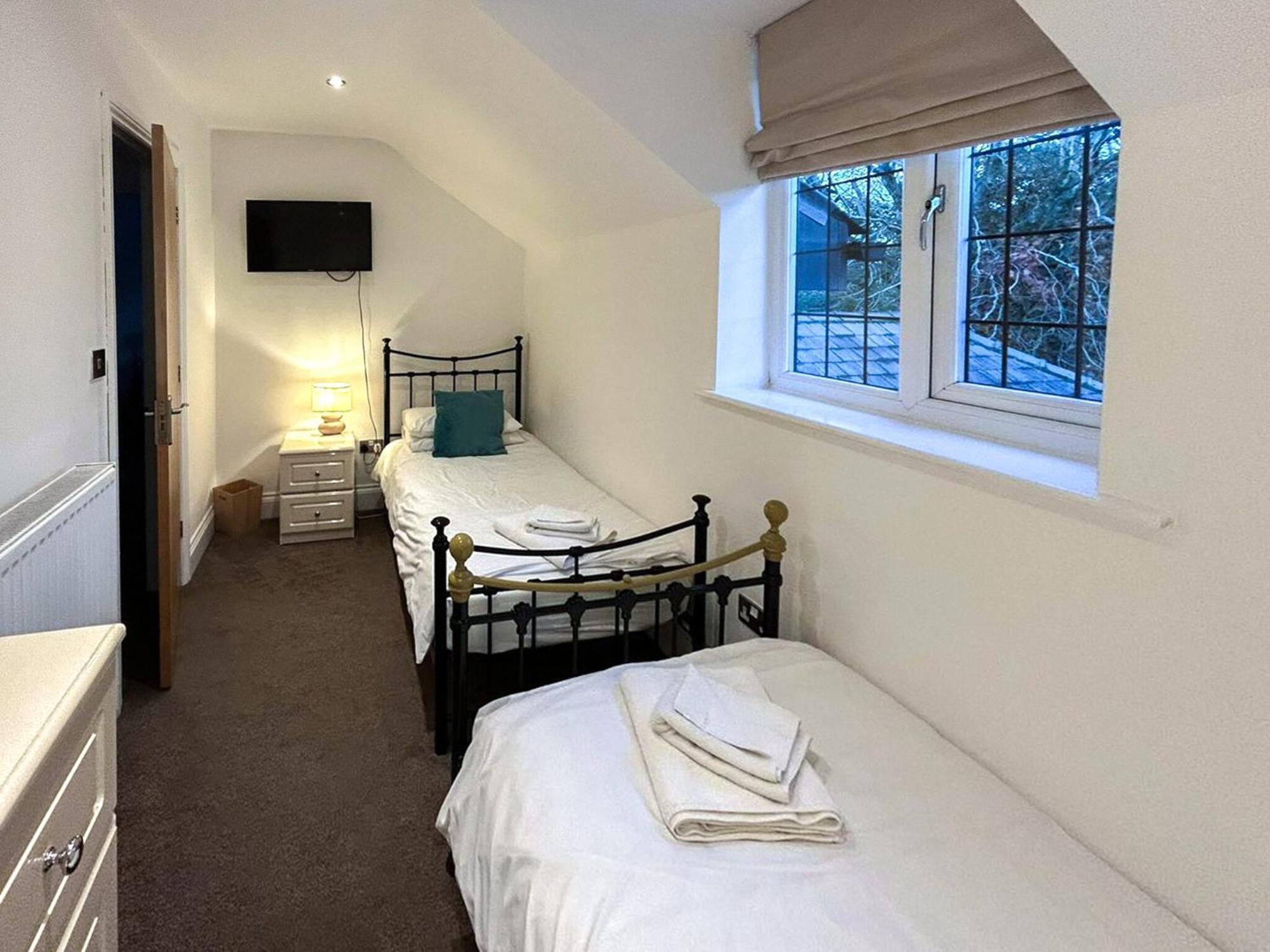 Вилла Castlebar Little Singleton Экстерьер фото